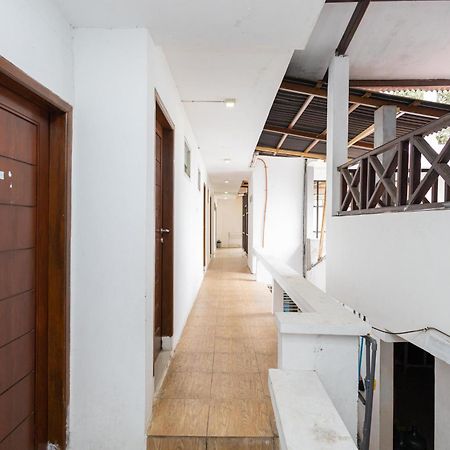 מאלאנג Reddoorz Syariah At Wisma Djokorio Poncokusumo מראה חיצוני תמונה