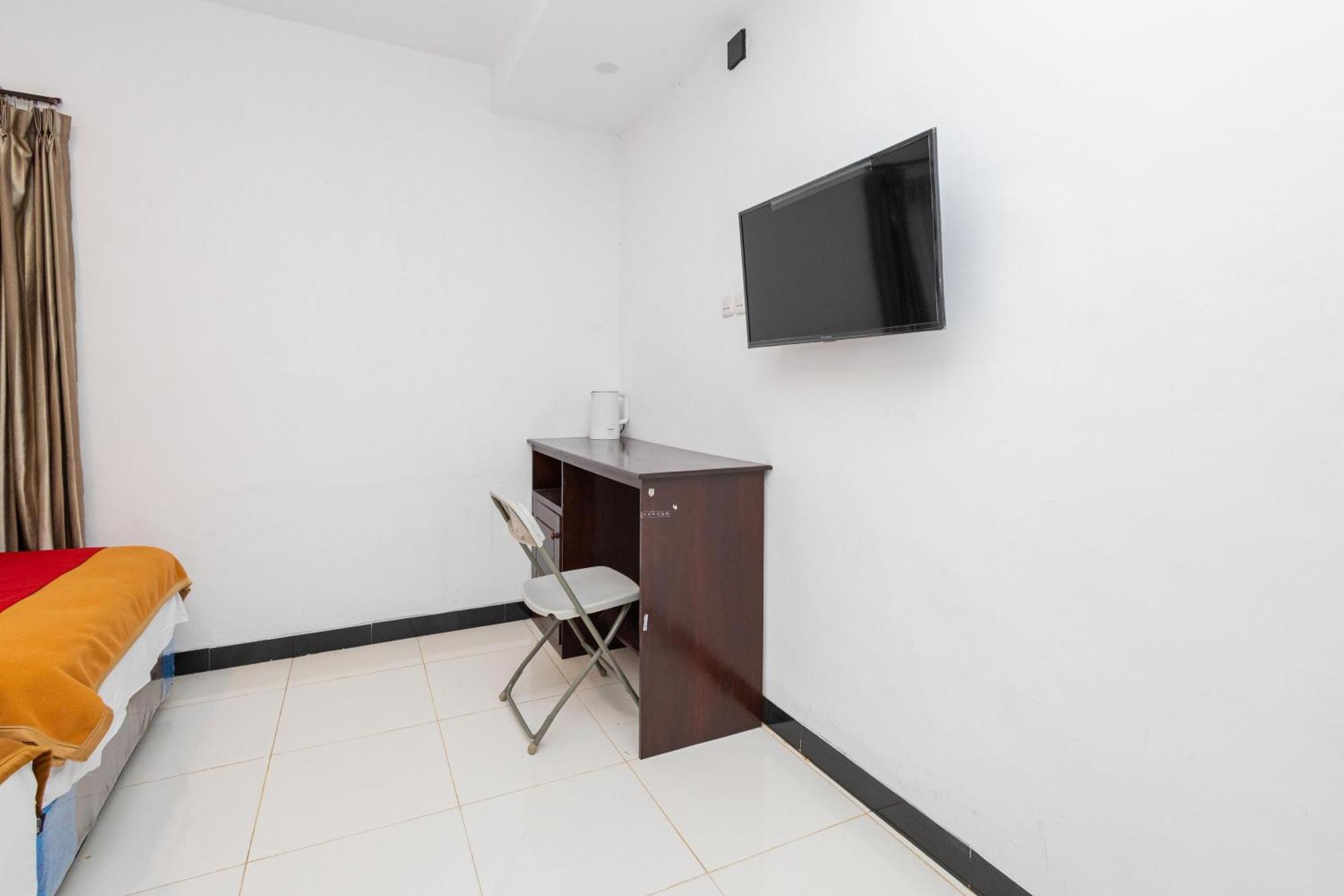 מאלאנג Reddoorz Syariah At Wisma Djokorio Poncokusumo מראה חיצוני תמונה